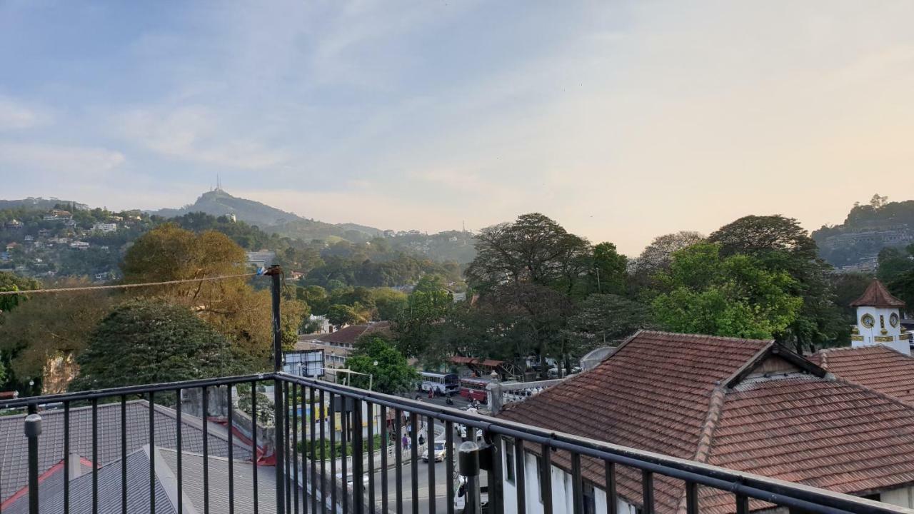 Kandy Tower Inn Экстерьер фото